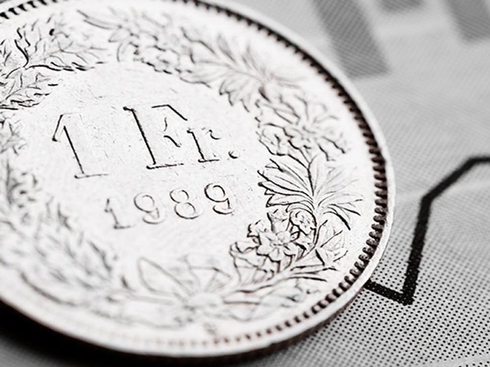 Swiss Franc Falls After SNB Threatens Interventions