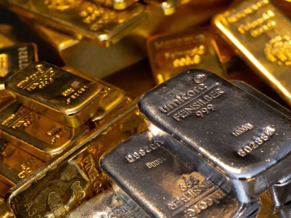 Gold recovers losses on the day, silver looks to seal a break above  | investingLive