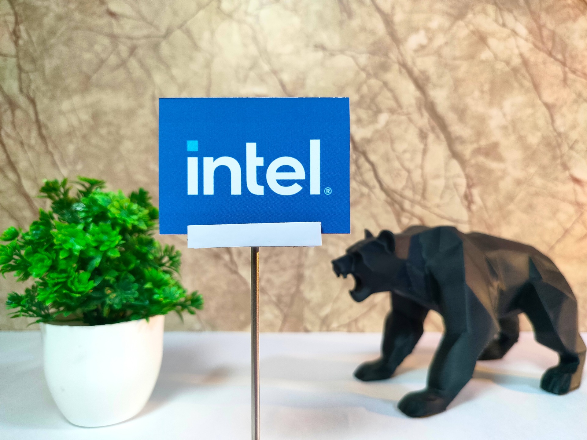 Is Intel Stock a Buy After Its Full 9.1% Earnings Rise? | investingLive