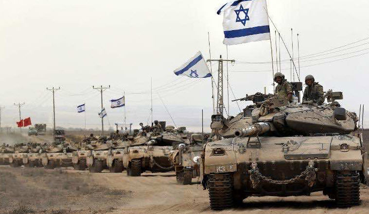 Israeli tanks with Israel flags