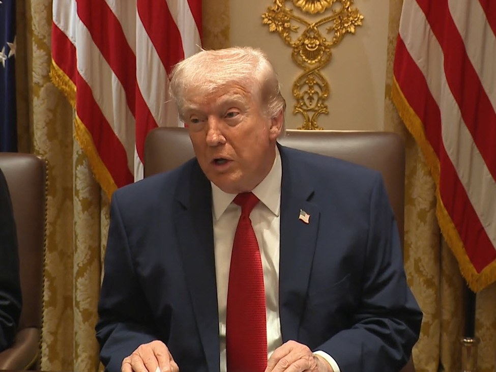 Trump in cabinet meeting: They are begging to make a deal | investingLive