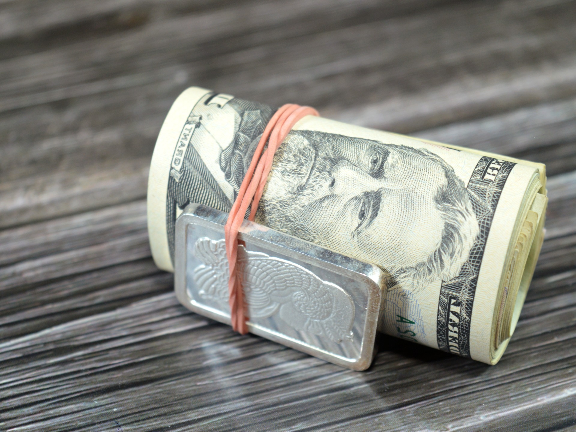 Forex Movers: Swiss Franc Leads YTD, Aussie Dollar Dominates in September |  investingLive