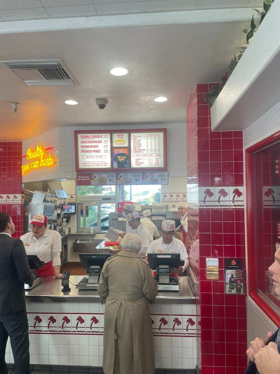 Yellen in out burger 15 November 2023