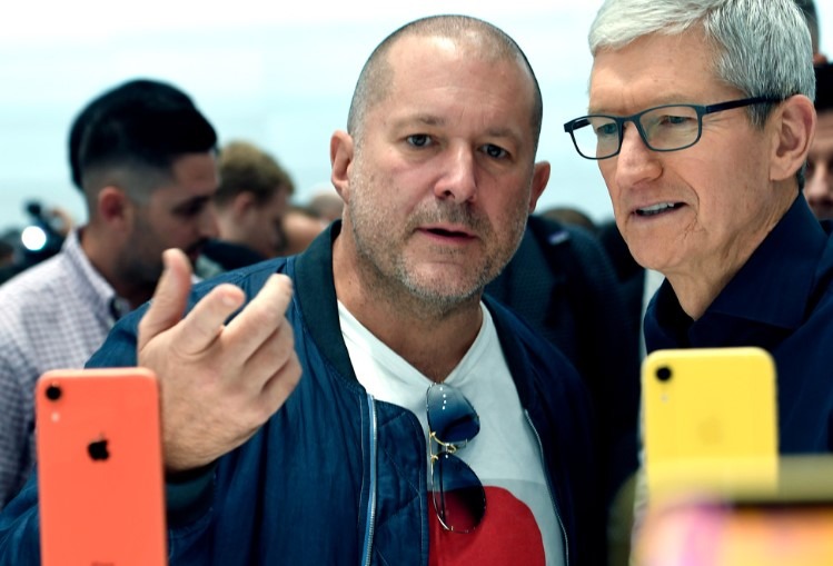 jony ive tim cook