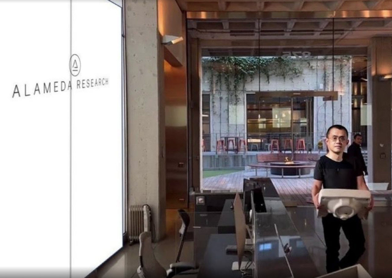 live look at Binance CEO Chanpeng Zhao entering FTX headquarters