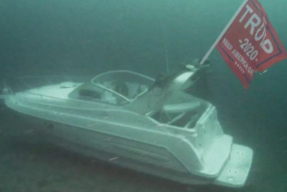trump yacht sunk