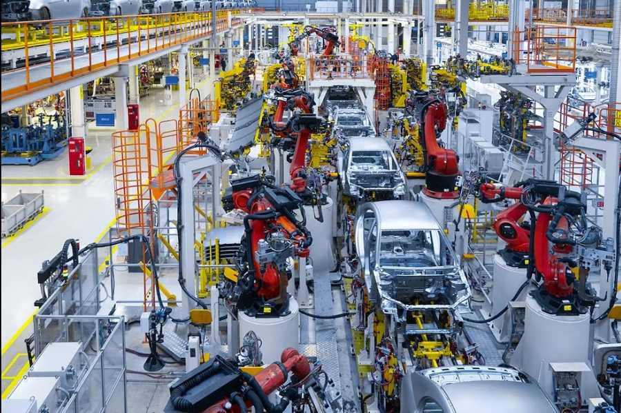 uk car manufacturing February 2026