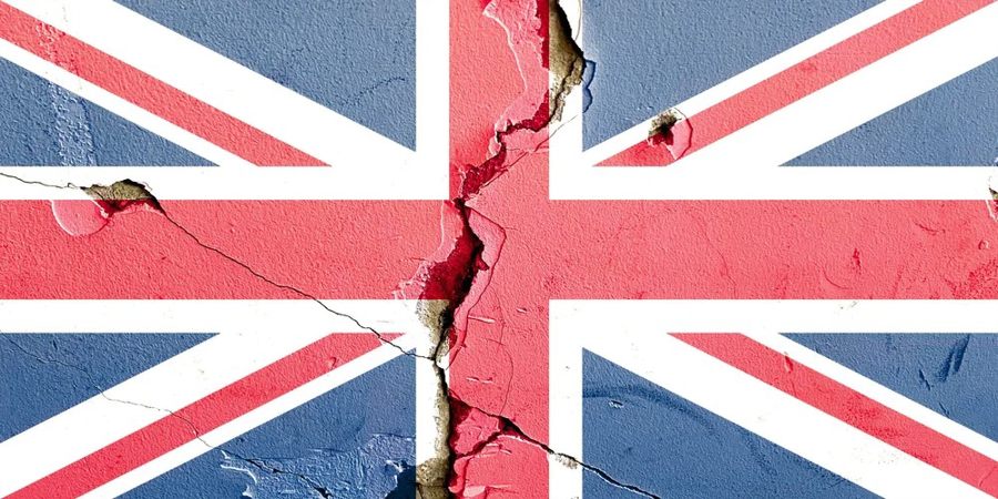 uk flag cracked