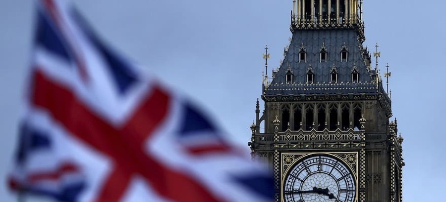 UK media with the report that there is a fierce internal struggle over approving the trade agreeme