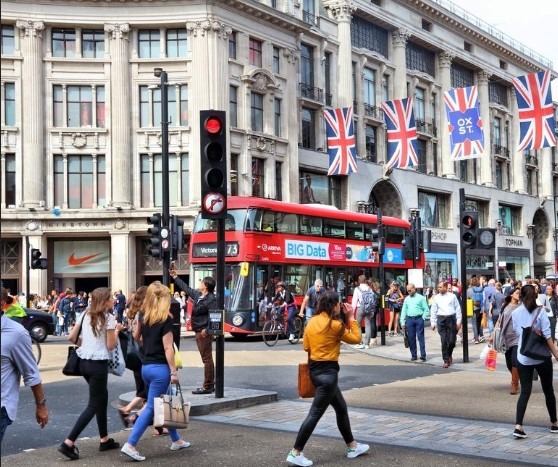 uk retail shop 09 May 2023